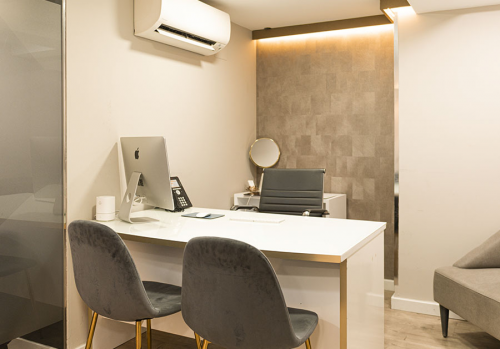 Atenci�n al paciente Cl�nicas EVA Murcia Avenida de la Constituci�n