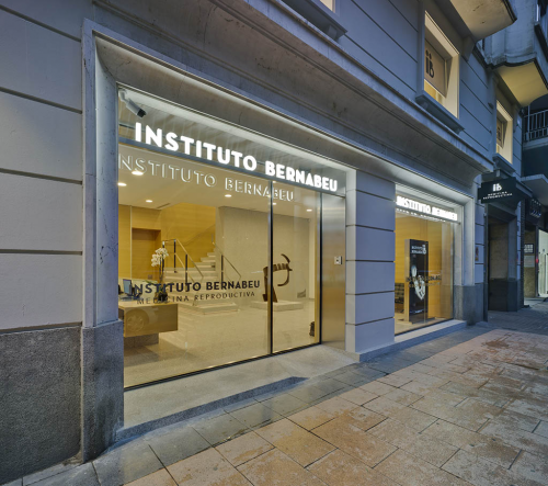 Fachada Instituto Bernabeu Madrid